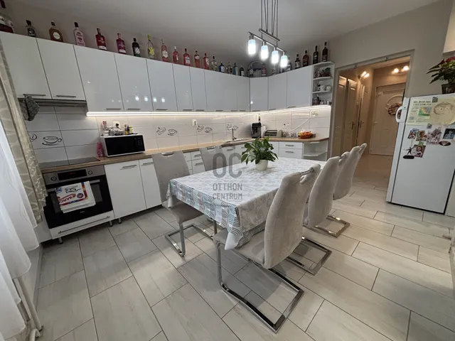 Eladó lakás Debrecen, Tócóskert 62 nm