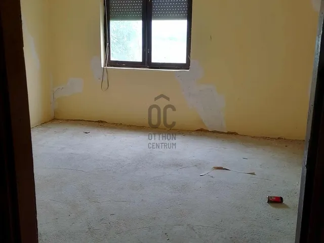 Eladó ház Tiszacsege 90 nm