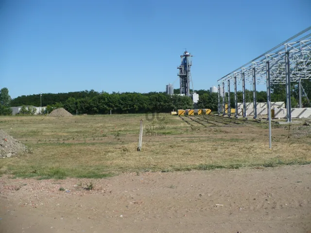 Eladó kereskedelmi és ipari ingatlan Hajdúsámson 758 nm