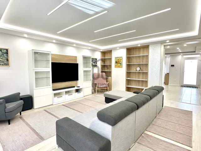 Kiadó ház Debrecen, Nagyerdő 192 nm