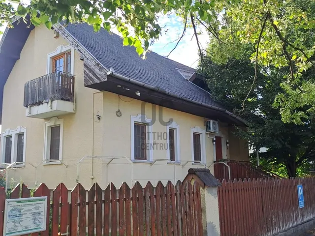 Eladó ház Debrecen, Köntöskert 263 nm