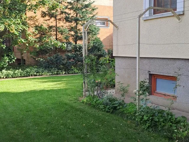 Eladó ház Debrecen, Köntöskert 263 nm