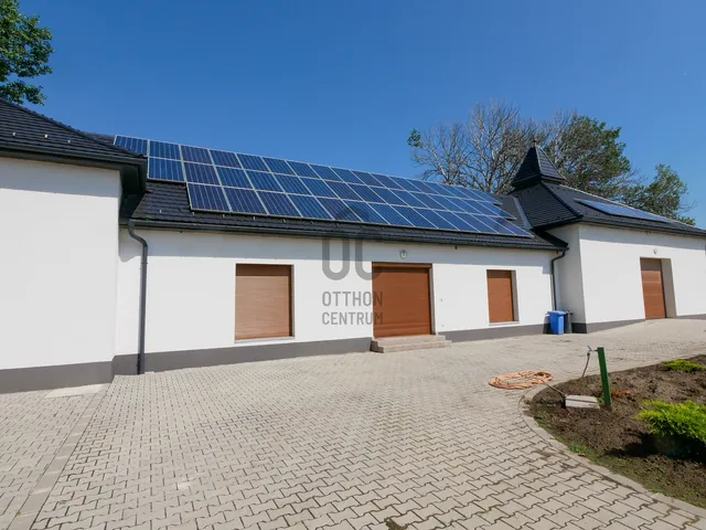 Eladó kereskedelmi és ipari ingatlan Hajdúsámson 600 nm