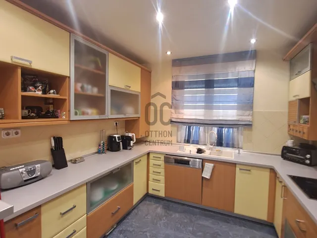 Eladó ház Debrecen, Belváros 230 nm