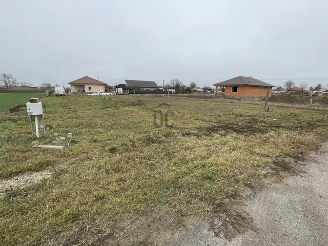 Eladó telek Mikepércs 802 nm