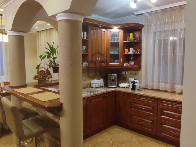 Eladó ház Debrecen, Úrrétje 203 nm