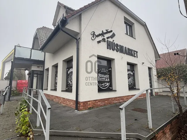 Eladó kereskedelmi és ipari ingatlan Hajdúszoboszló 235 nm