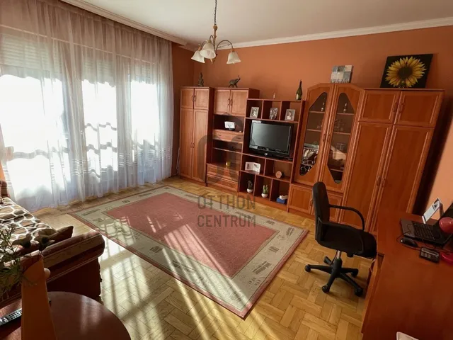 Kiadó lakás Debrecen, Belváros 64 nm