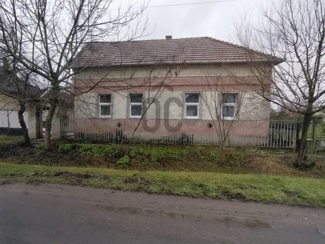 Eladó ház Zsáka 100 nm