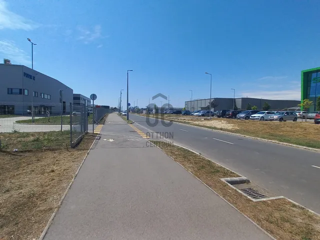 Eladó telek Debrecen 2500 nm