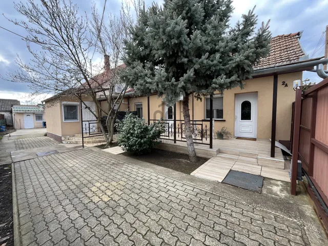 Eladó ház Hajdúszoboszló 200 nm