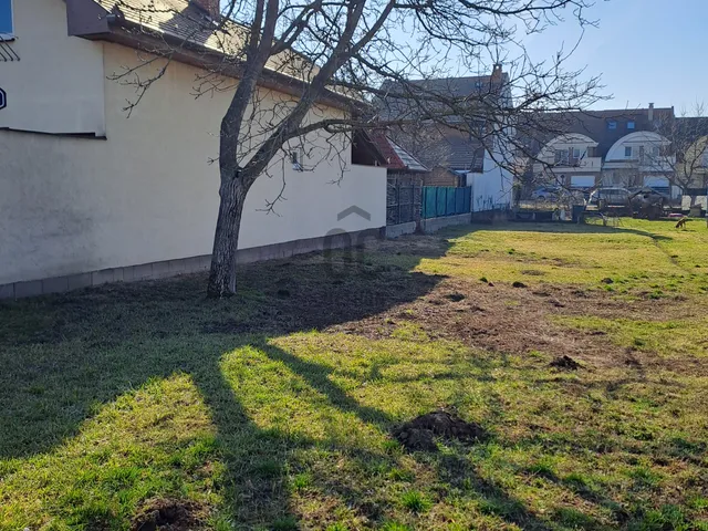 Eladó telek Debrecen, Hatvan utcai kert 525 nm