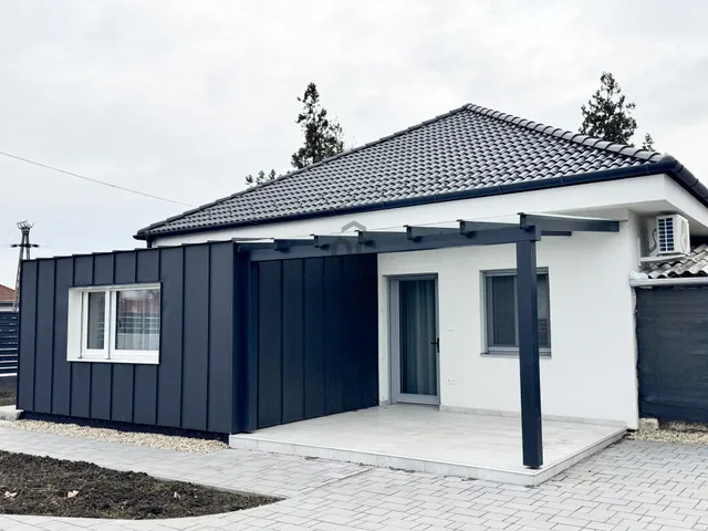 Kiadó ház Hajdúböszörmény 88 nm