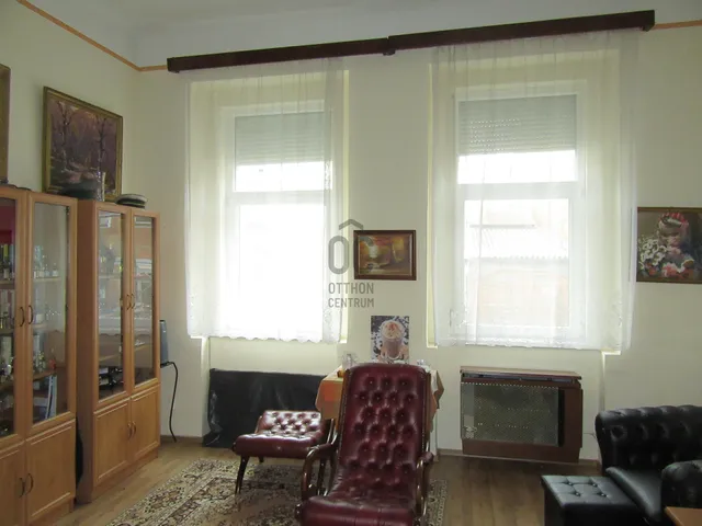 Eladó ház Debrecen, Óváros 250 nm