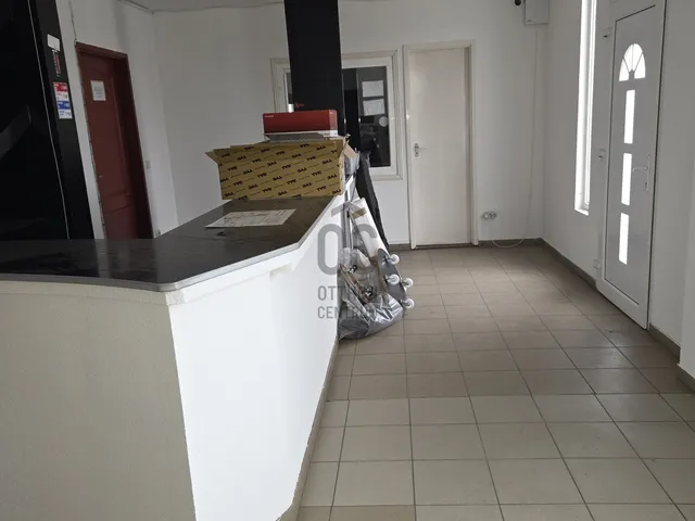 Eladó kereskedelmi és ipari ingatlan Debrecen, Lencztelep 299 nm