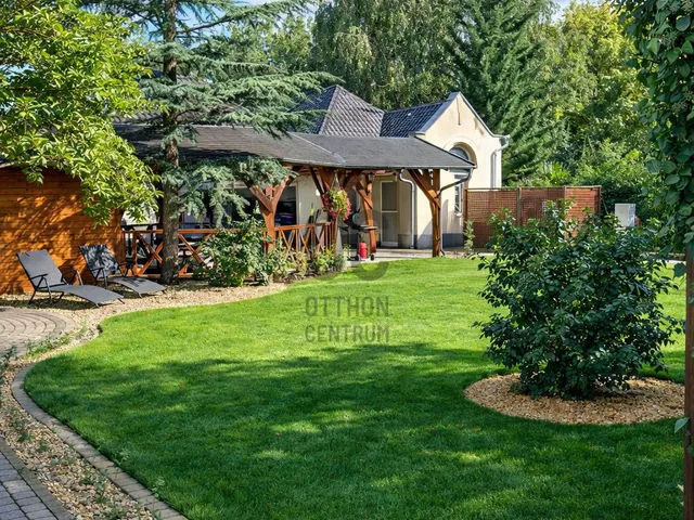 Eladó ház Debrecen, Veres Péter-kert 296 nm