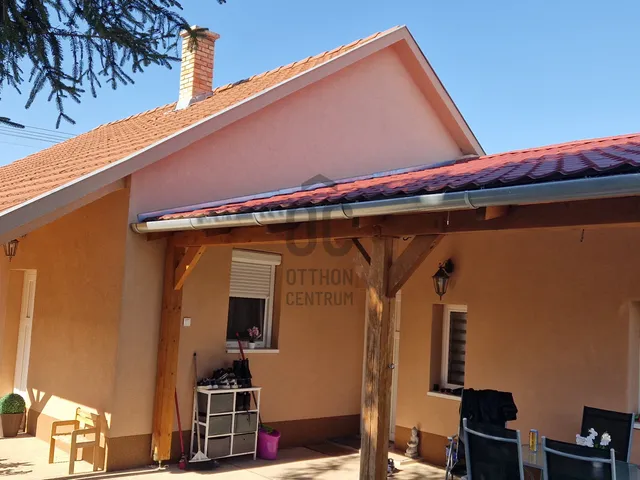 Eladó ház Mikepércs 68 nm