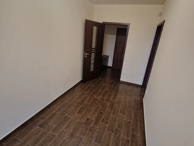 Kiadó kereskedelmi és ipari ingatlan Debrecen, Belváros 72 nm