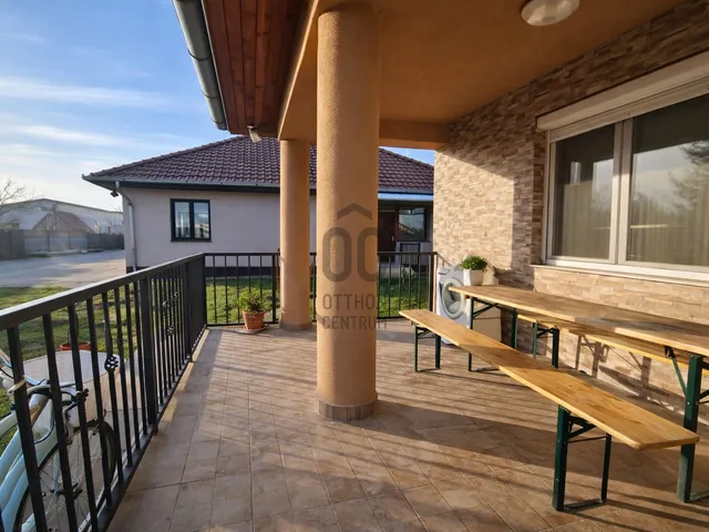 Eladó kereskedelmi és ipari ingatlan Téglás 1043 nm