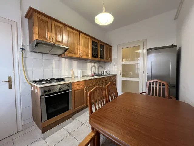 Eladó lakás Debrecen, Dobozi lakótelep 72 nm