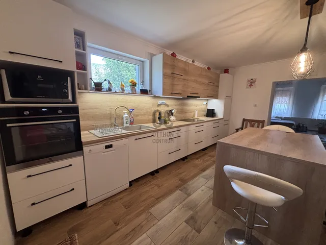 Eladó ház Hajdúsámson 133 nm