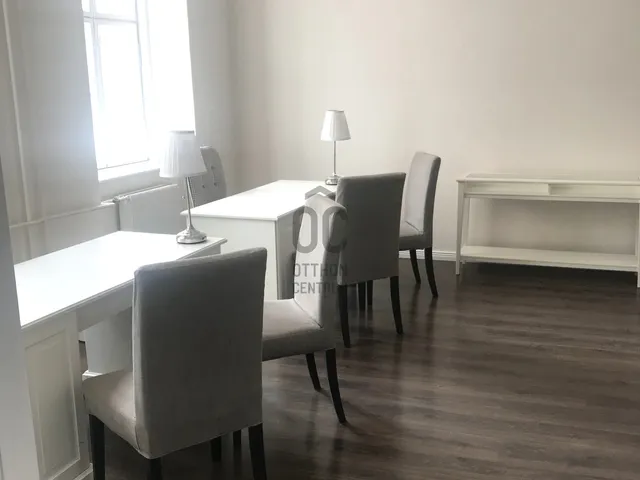 Eladó kereskedelmi és ipari ingatlan Debrecen, Belváros 298 nm