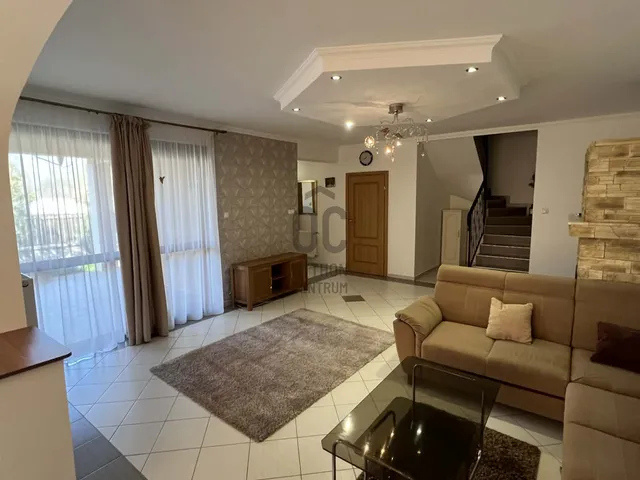 Eladó ház Debrecen, Hódos Imre utca 180 nm