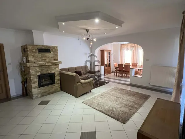 Eladó ház Debrecen, Hódos Imre utca 180 nm