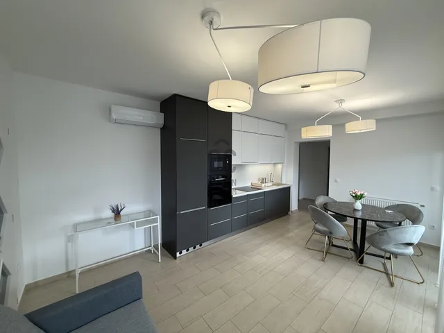 Kiadó lakás Debrecen, Belváros 95 nm