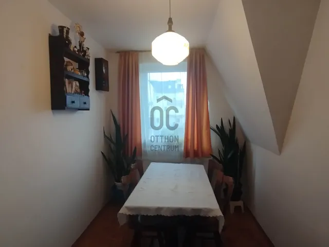 Eladó lakás Debrecen, Széchenyikert 75 nm