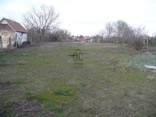 Eladó telek Sáránd 1073 nm