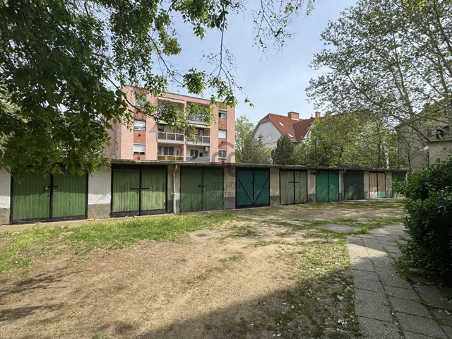 Kiadó garázs Debrecen, Nagyerdő 15 nm