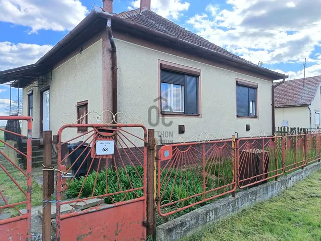 Eladó ház Zsáka 78 nm