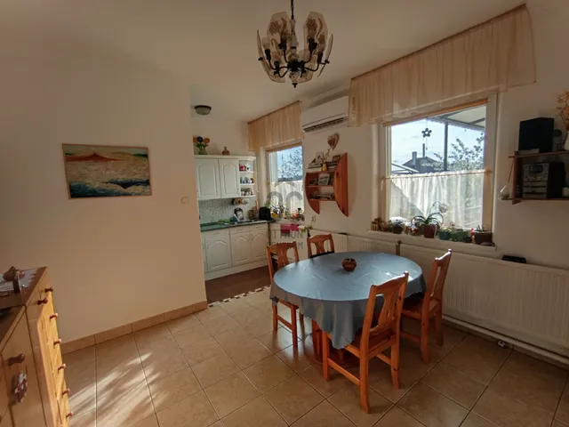 Eladó ház Debrecen, Biharikert 150 nm