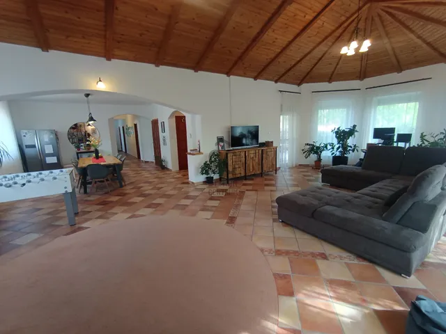 Eladó ház Debrecen, Józsa 157 nm