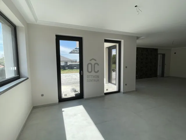 Kiadó ház Debrecen, Pallag 200 nm
