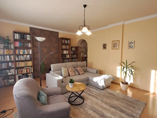 Eladó ház Debrecen, Úrrétje 163 nm