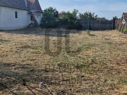 Eladó telek Mikepércs 372 nm