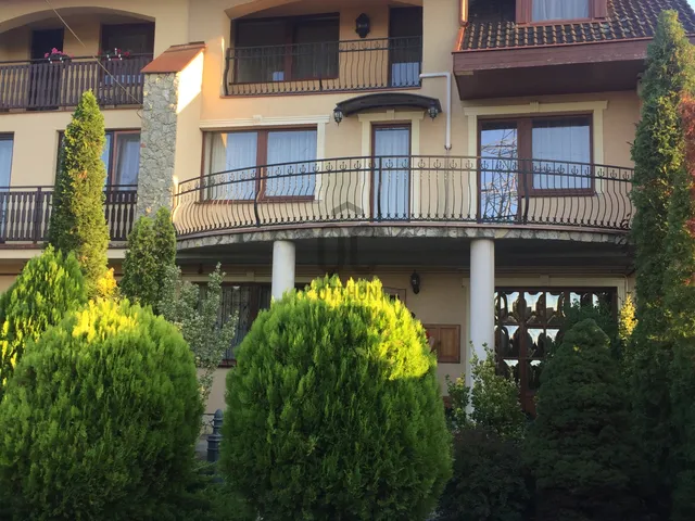 Eladó ház Debrecen, Szabadságtelep 240 nm