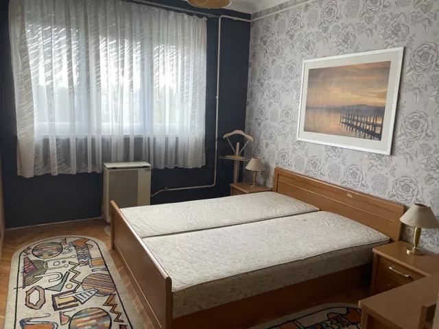 Kiadó lakás Debrecen, Nagyerdő 59 nm