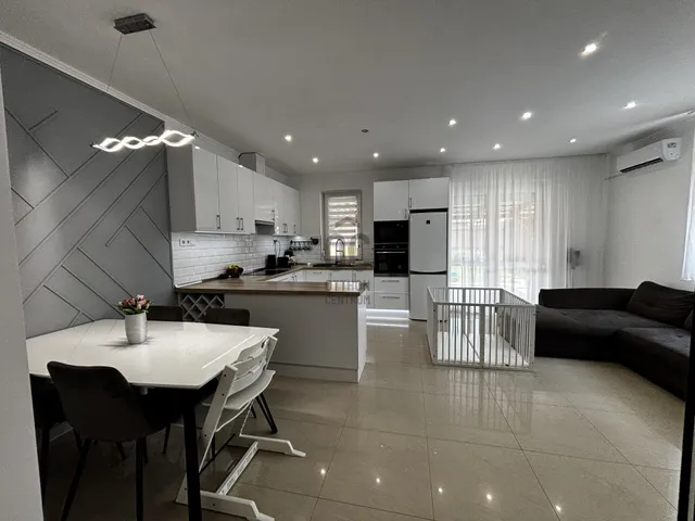 Eladó ház Debrecen, Bánk 87 nm