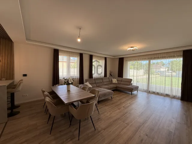 Eladó ház Debrecen, Józsa 188 nm