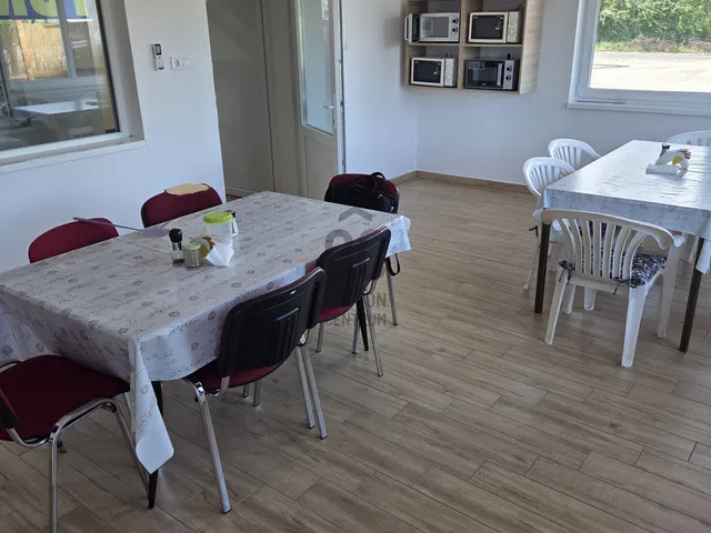 Eladó kereskedelmi és ipari ingatlan Debrecen, Józsa 2057 nm