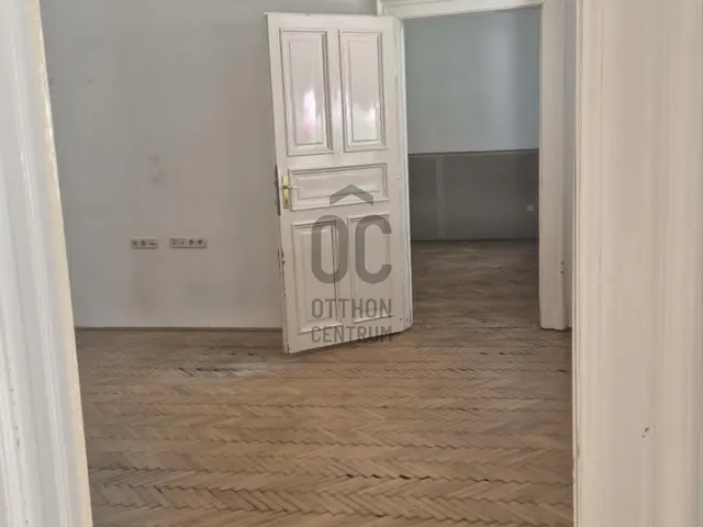 Eladó lakás Budapest VI. kerület 70 nm