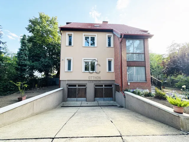 Eladó lakás Debrecen, Nagyerdő 158 nm