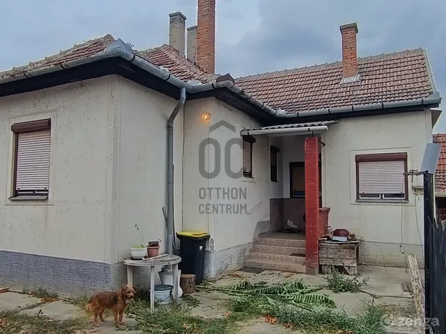 Eladó ház Zsáka 78 nm