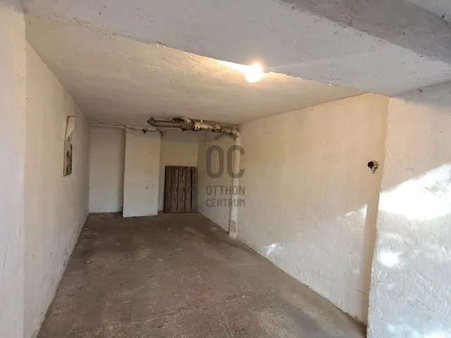 Eladó garázs Debrecen, Nagyerdő 14 nm