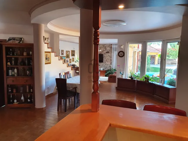 Eladó ház Debrecen, Csapókert 359 nm