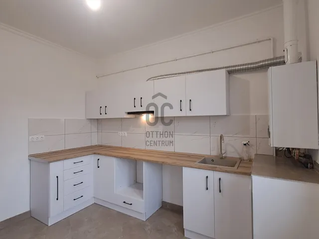 Eladó lakás Debrecen, Dobozi lakótelep 75 nm