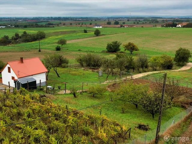 Eladó telek Cserszegtomaj 4758 nm